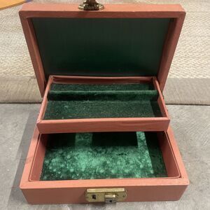 Vintage Two-Tier 1950s jewelry box Green Velvet Lining